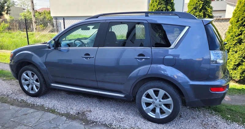 Mitsubishi Outlander cena 38700 przebieg: 234229, rok produkcji 2011 z Żukowo małe 106